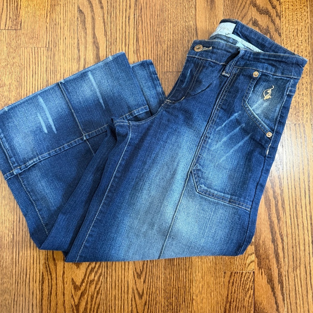 Baby Phat Vintage Denim Capri Medium Wash Size 7